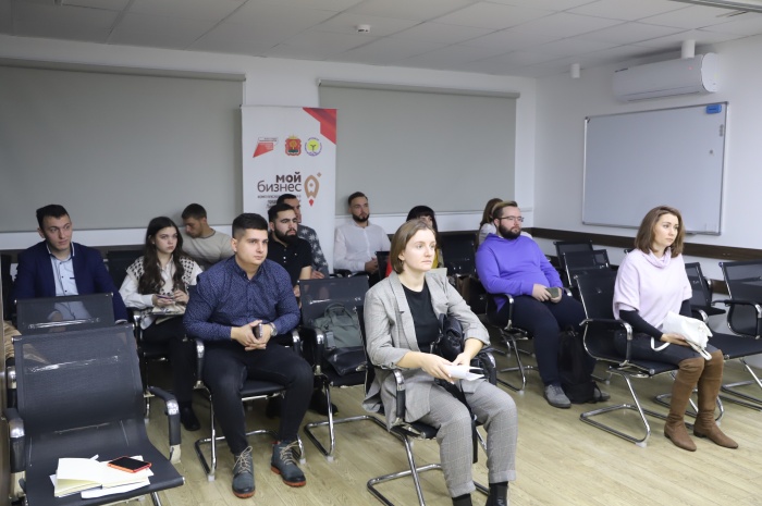 В центре "Мой бизнес" прошёл отбор на грант для молодых и социальных предпринимателей