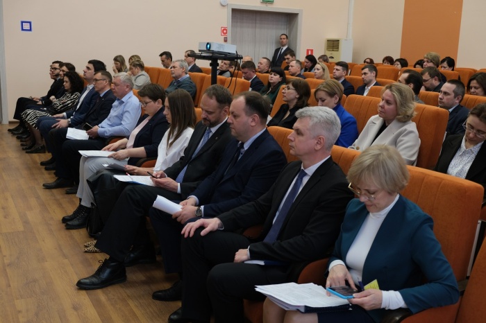 Перспективы развития финансового рынка обсудили в Липецке 